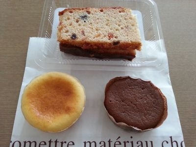 沖縄でおすすめのケーキ屋さん②「お菓子のマルシェ」